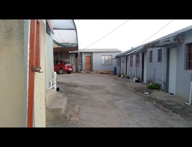 250M² INVESTMENT FOR SALE IN WHITE RIVER RURAL
